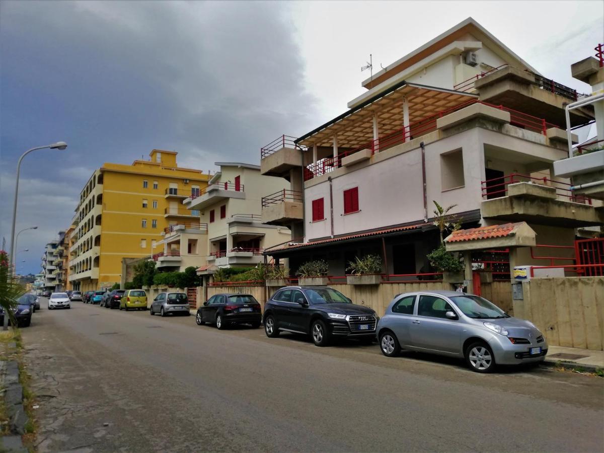Casa Vacanza Nina Milazzo Exterior foto
